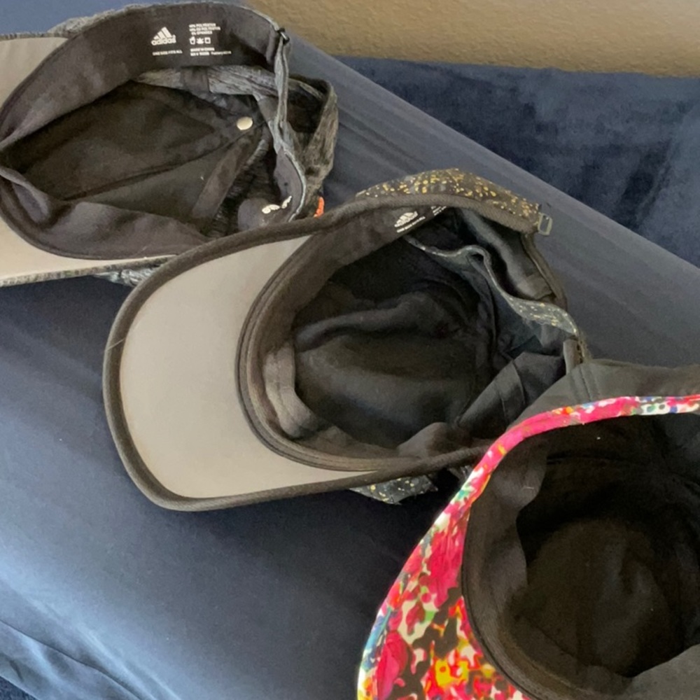 3 ADIDAS Workout Out Hats - Picture 5 of 5
